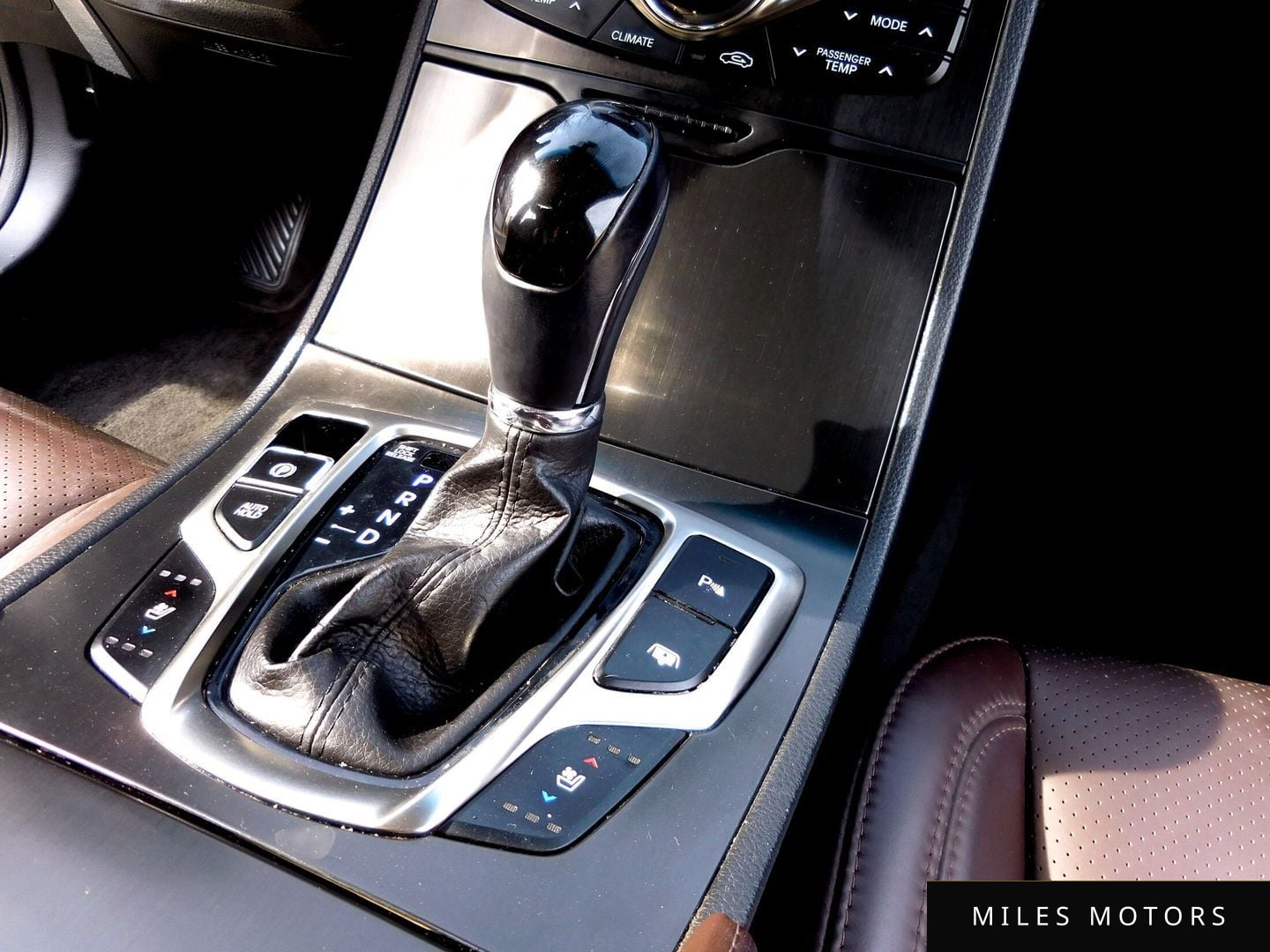 Hyundai Grandeur 2013 — миниатюра 9