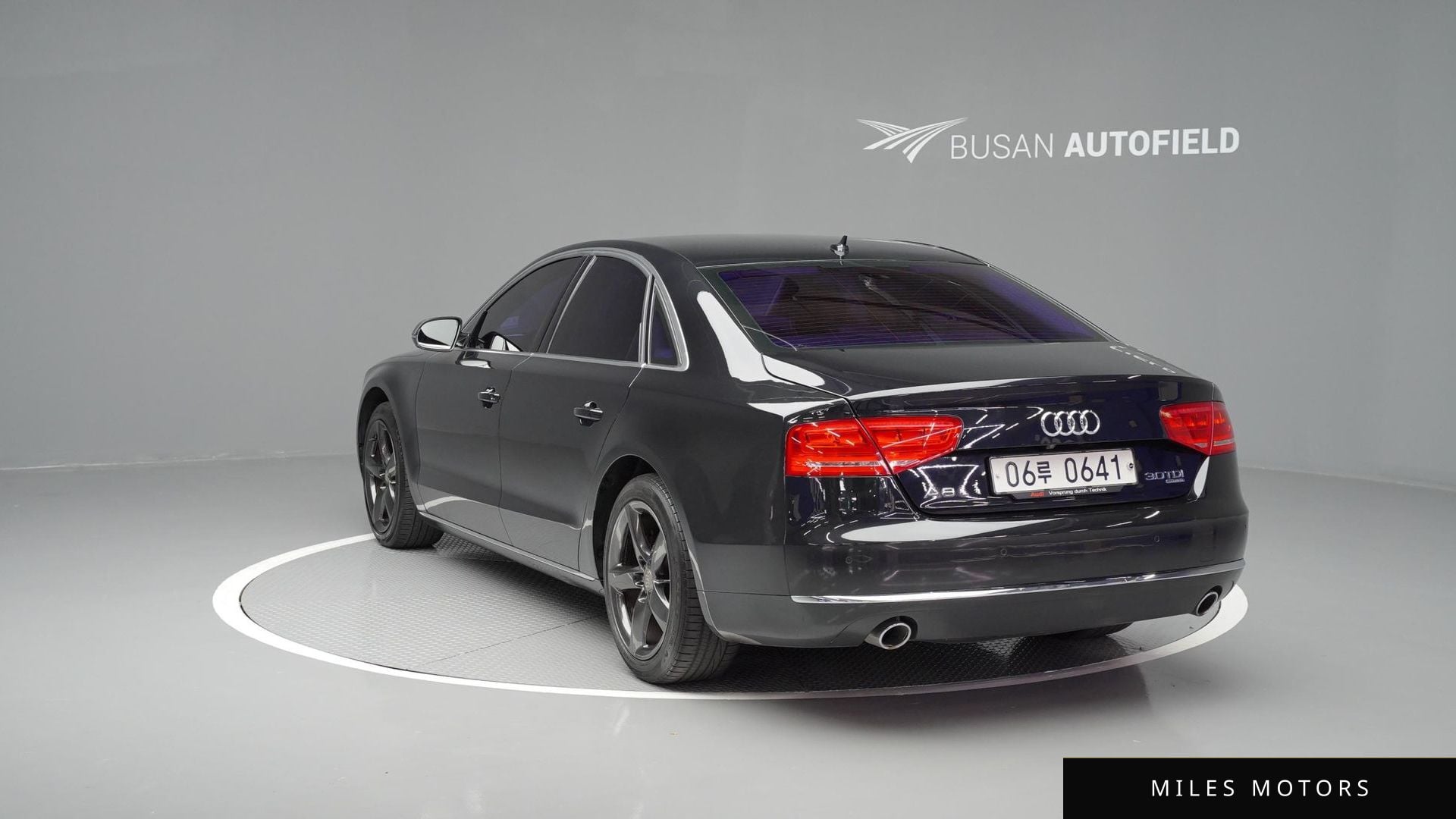 Audi A8 2013 — миниатюра 4
