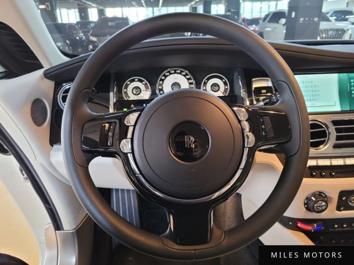 Rolls-Royce Wraith 2015 — миниатюра 5