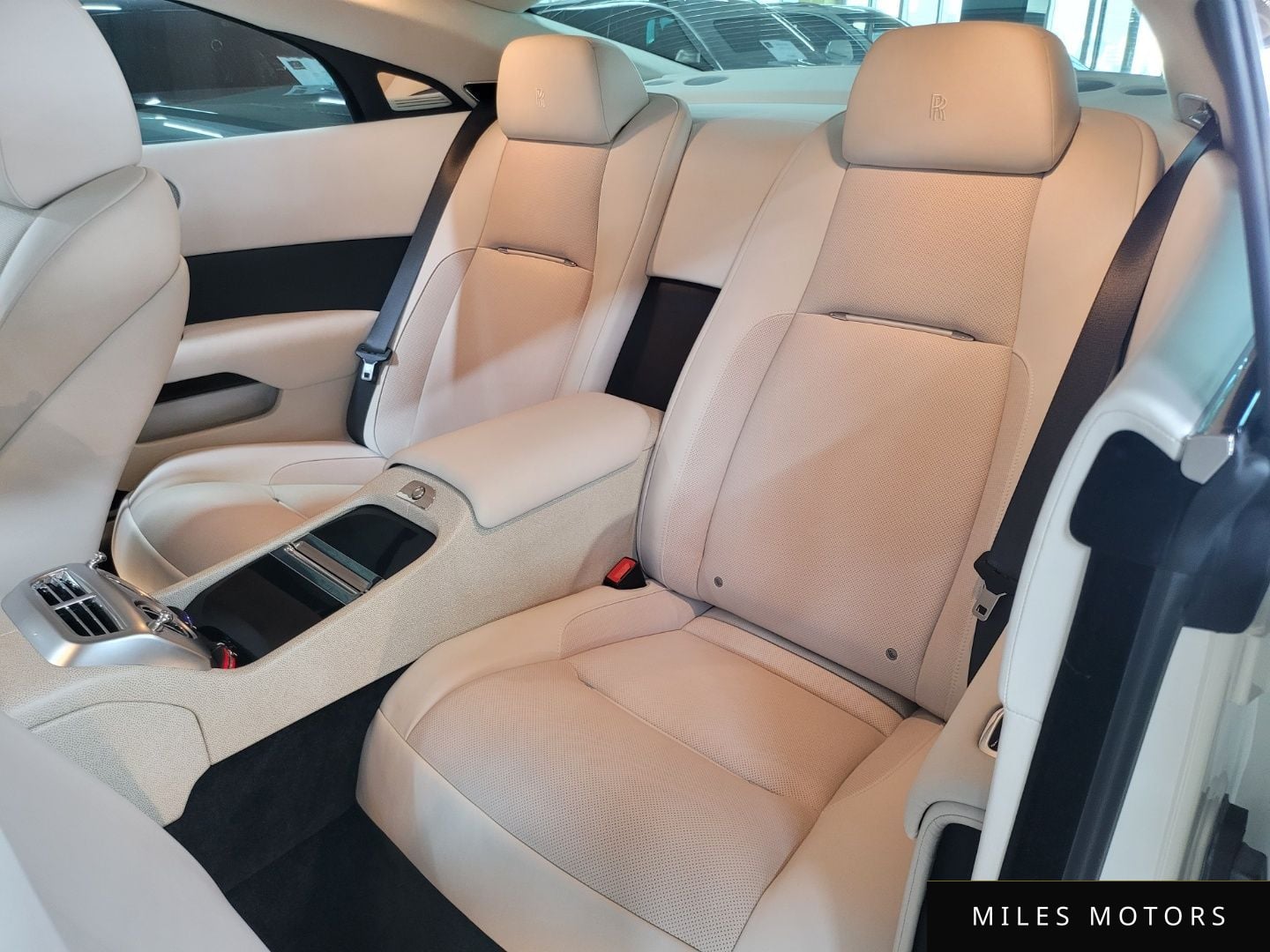 Rolls-Royce Wraith 2015 — миниатюра 11