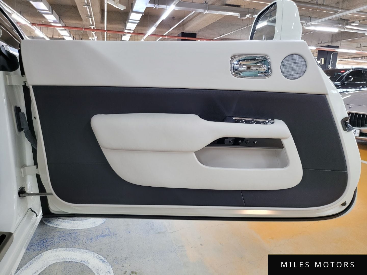 Rolls-Royce Wraith 2015 — миниатюра 12