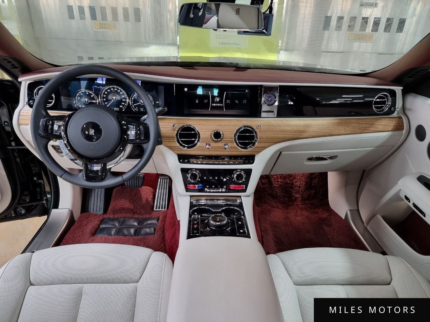 Rolls-Royce Ghost 2021 — миниатюра 7