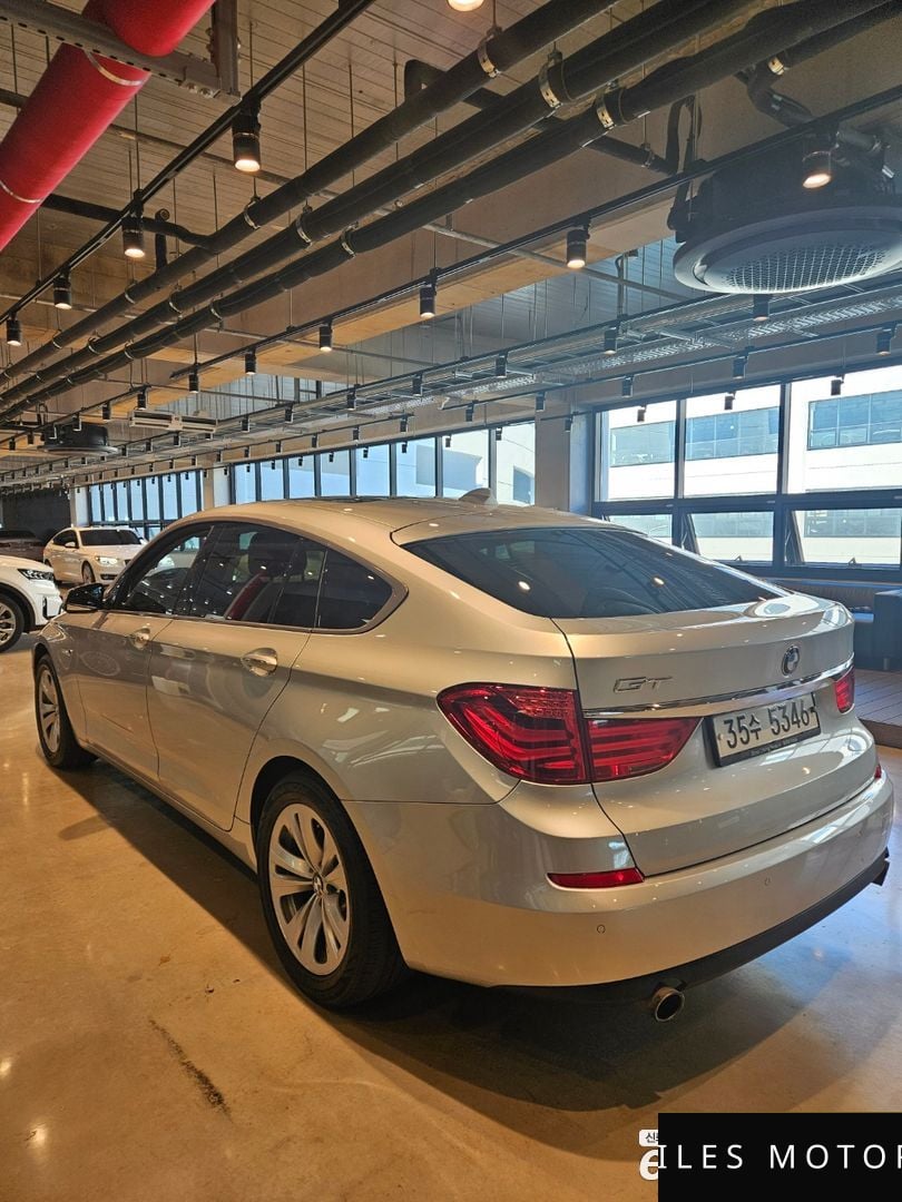 BMW 5 Series GT (F07) 2010 — миниатюра 5
