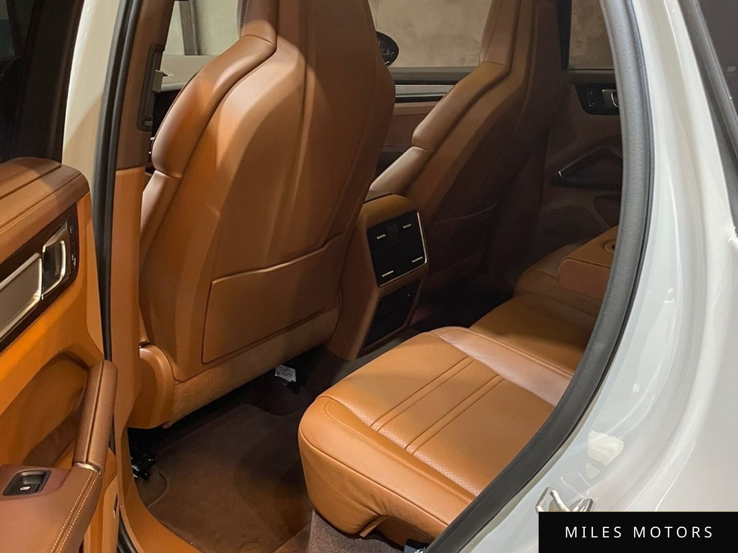 Porsche 카이엔 (PO536) 2023 — миниатюра 14