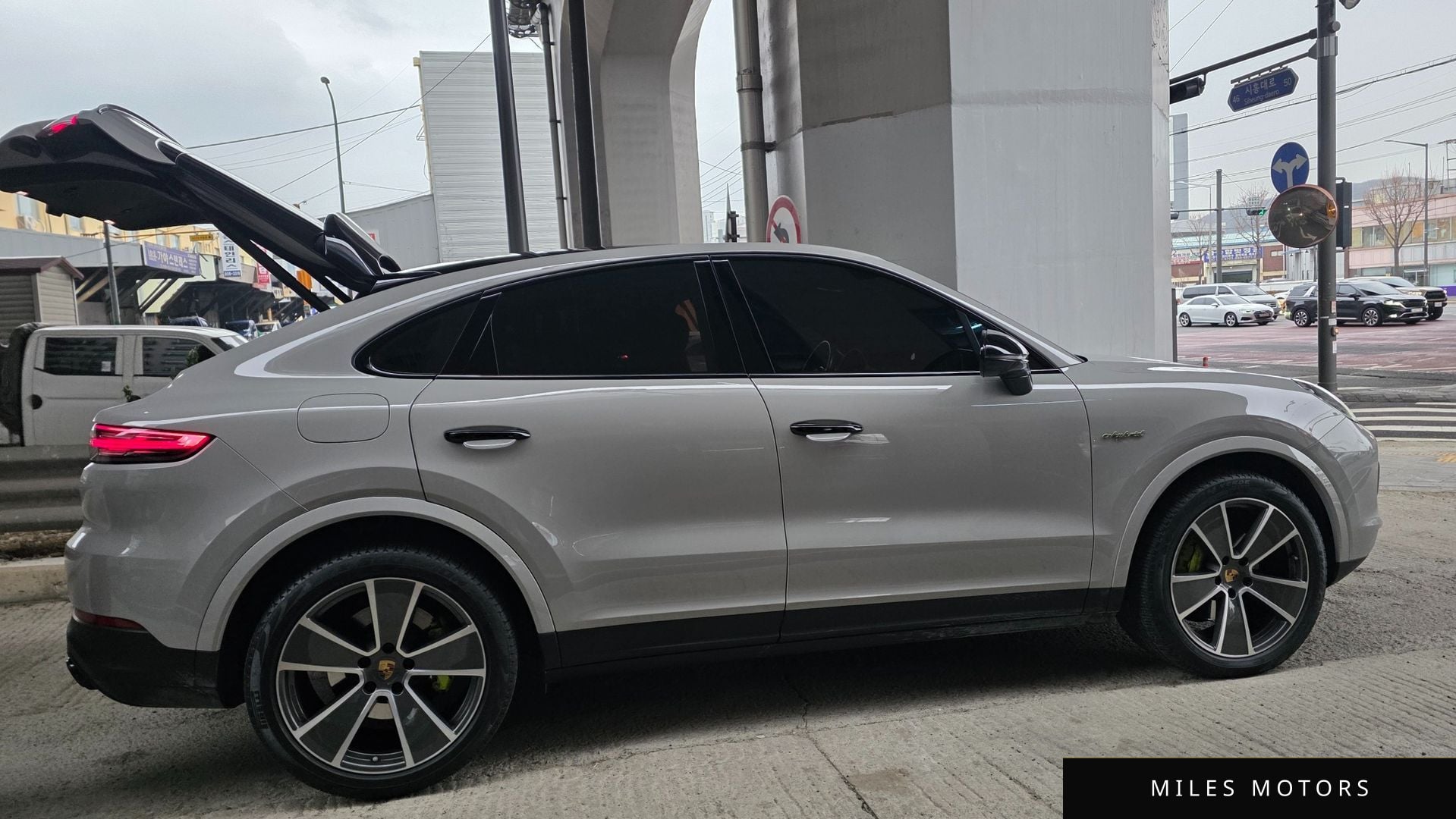 Porsche 카이엔 (PO536) 2023 — миниатюра 18