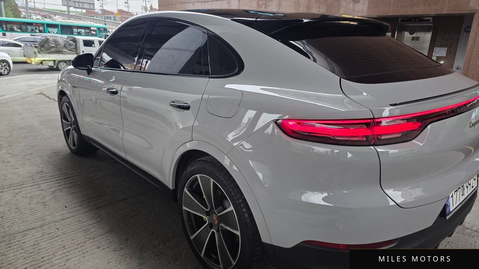 Porsche 카이엔 (PO536) 2023 — миниатюра 19