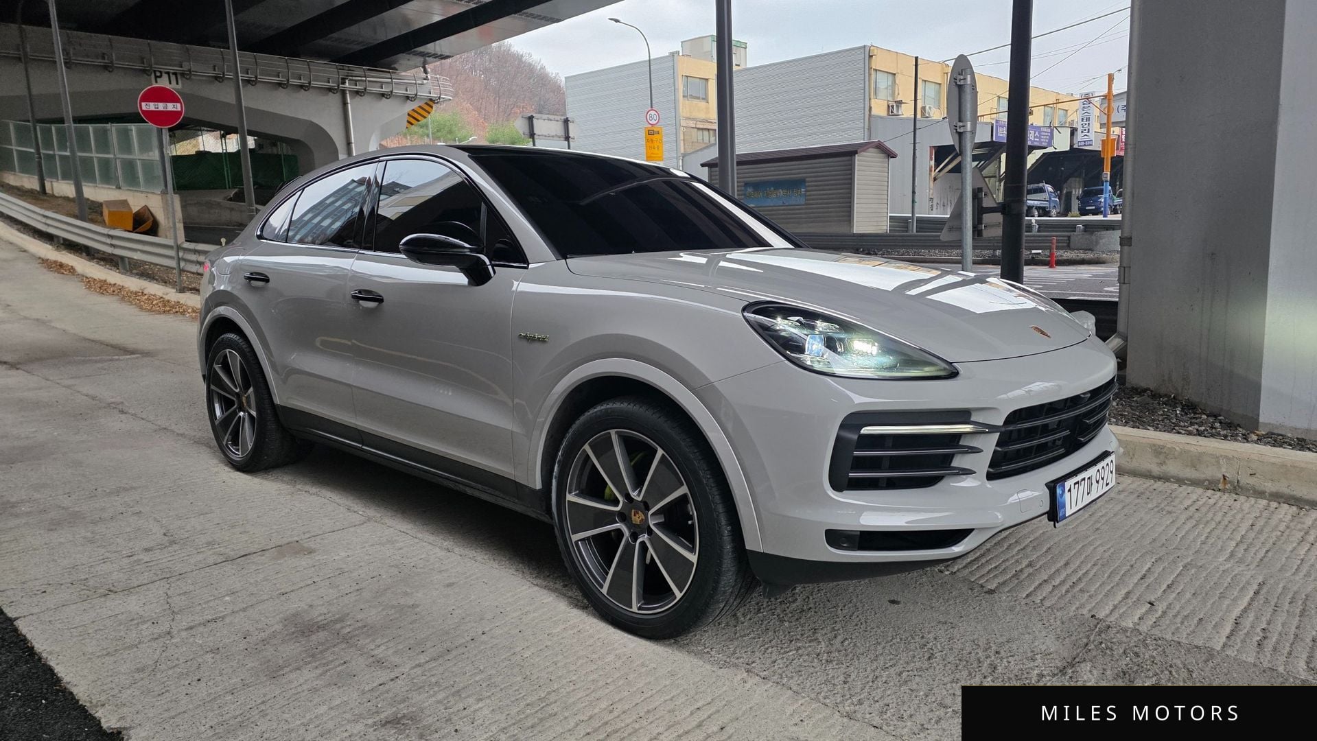 Porsche 카이엔 (PO536) 2023 — миниатюра 20