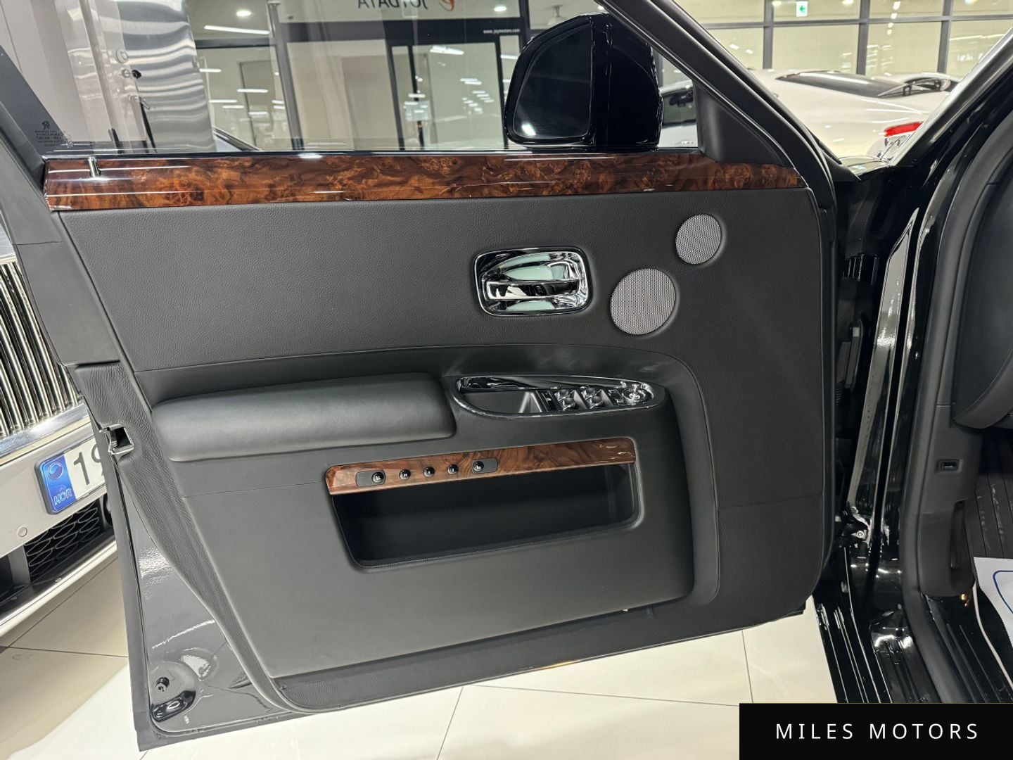 Rolls-Royce Ghost 2013 — миниатюра 7