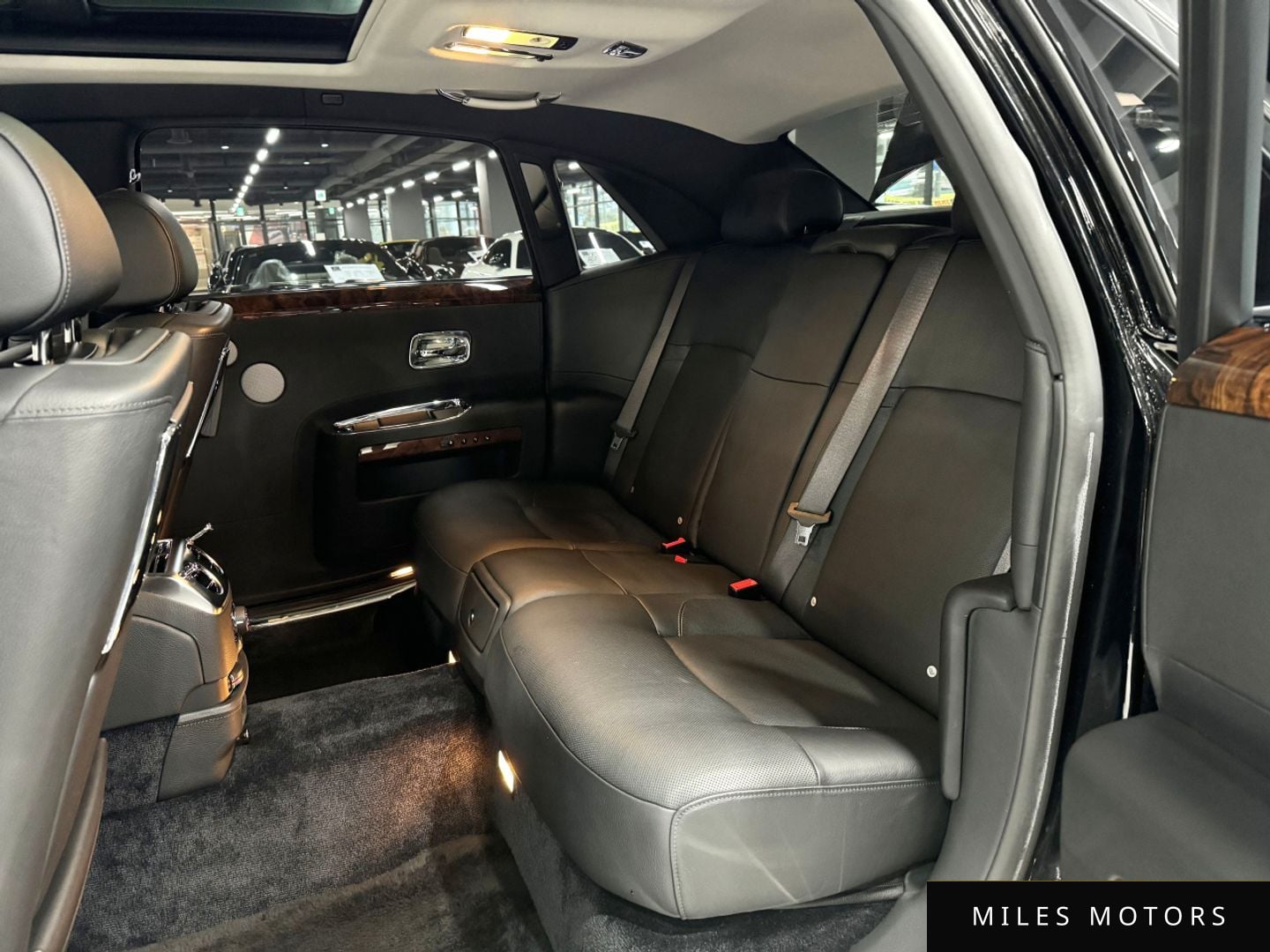 Rolls-Royce Ghost 2013 — миниатюра 12