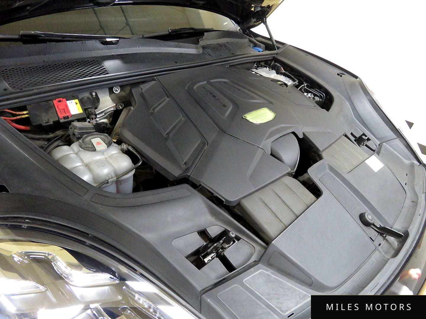 Porsche Cayenne 2019 — миниатюра 18