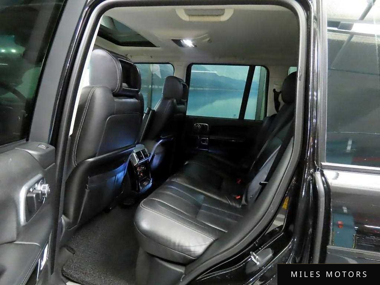 Land Rover Range Rover 2010 — миниатюра 7