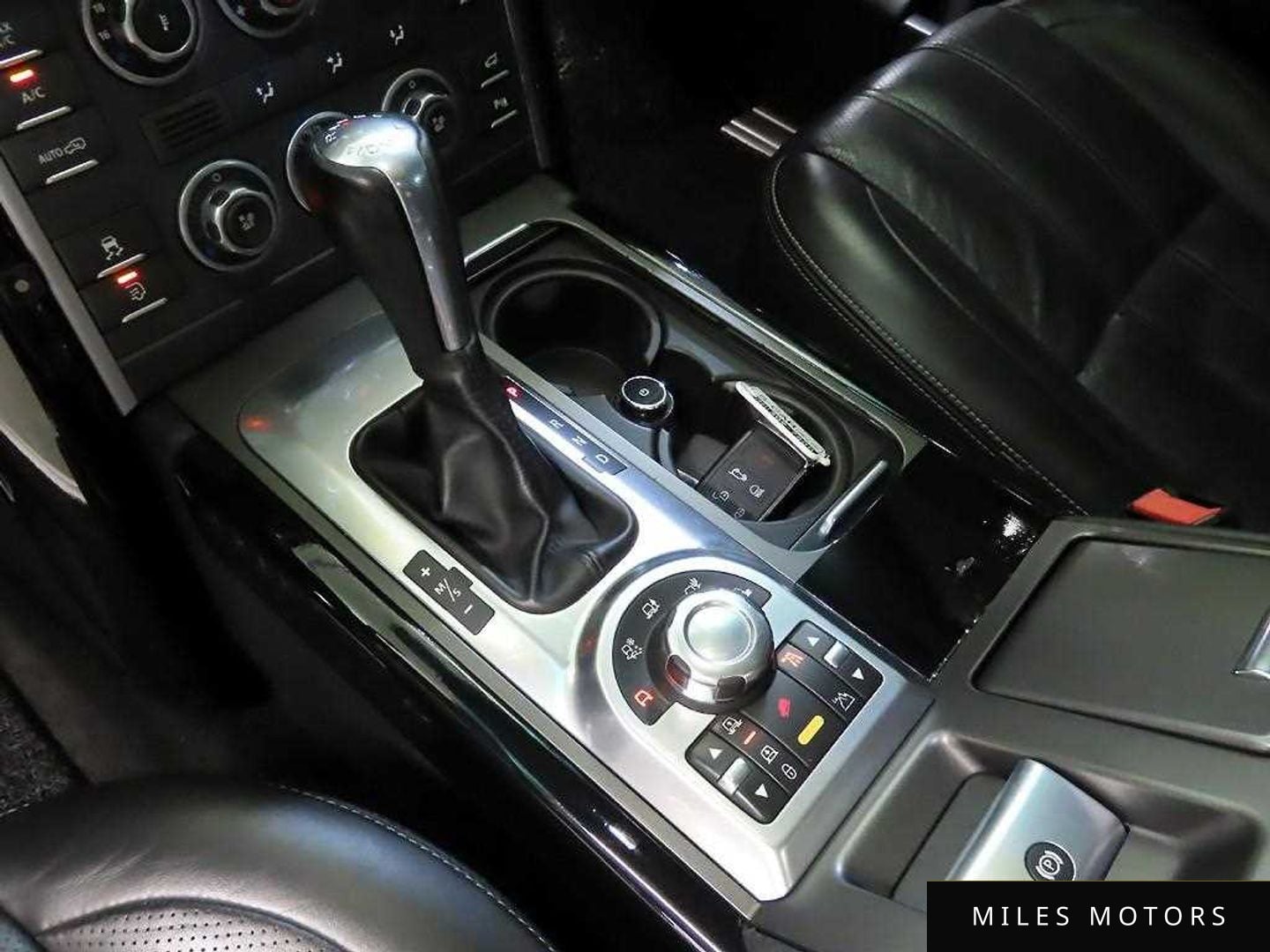 Land Rover Range Rover 2010 — миниатюра 12