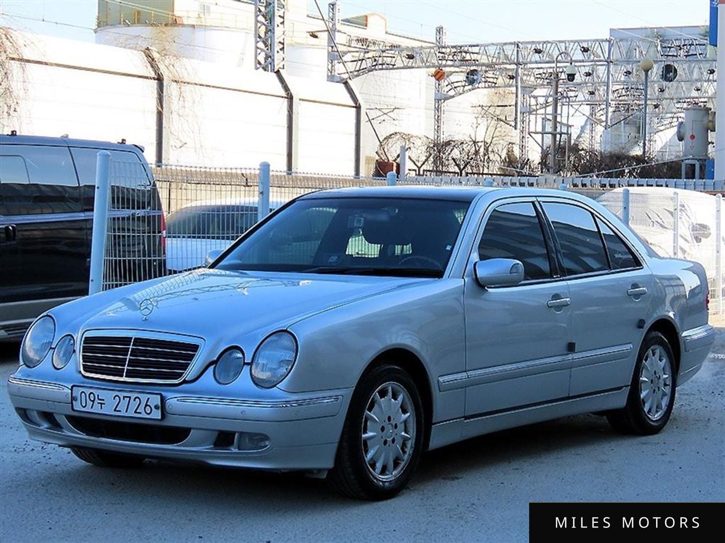 Mercedes-Benz E-Class W210 2001 — миниатюра 2