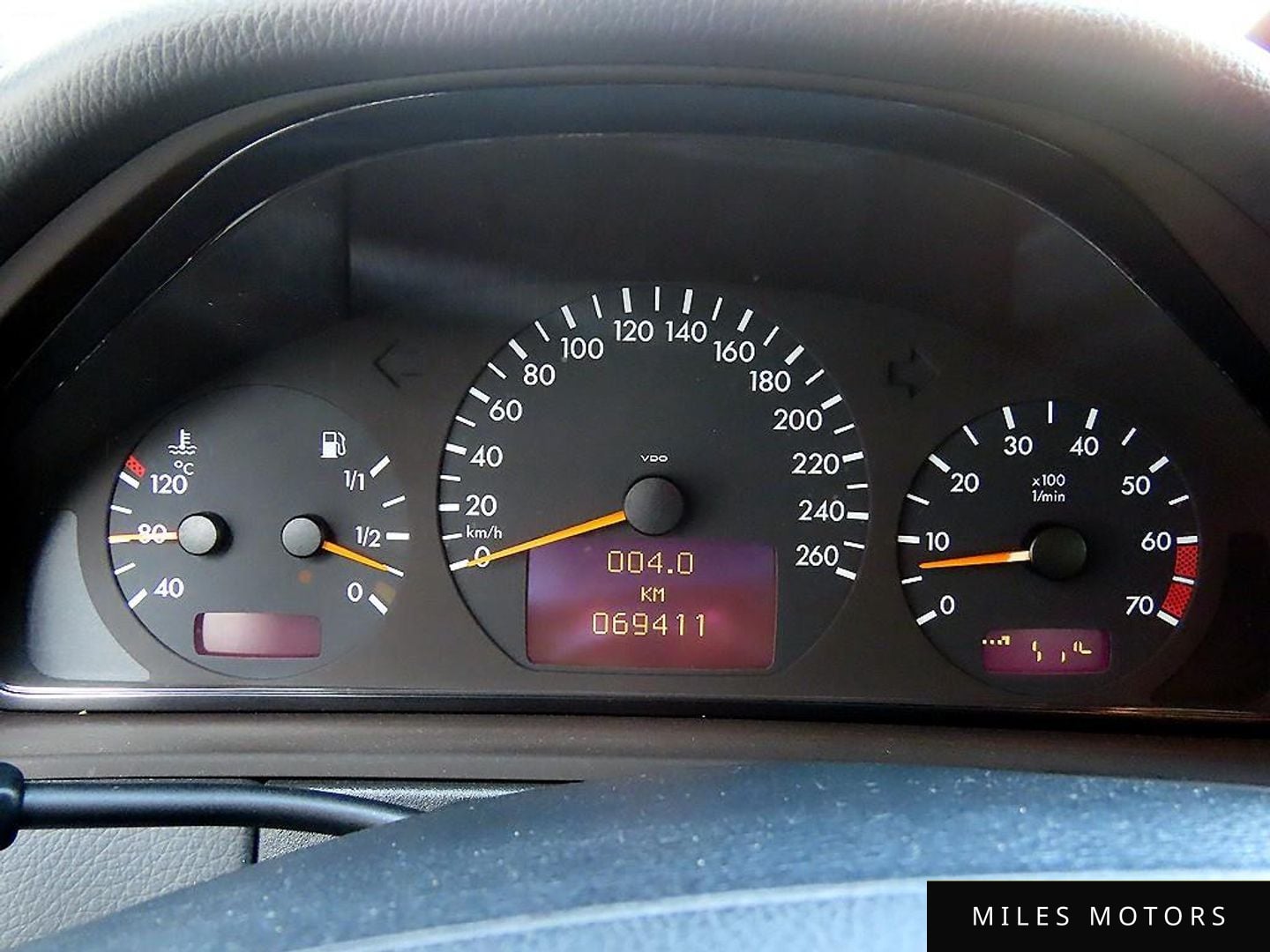 Mercedes-Benz E-Class W210 2001 — миниатюра 9