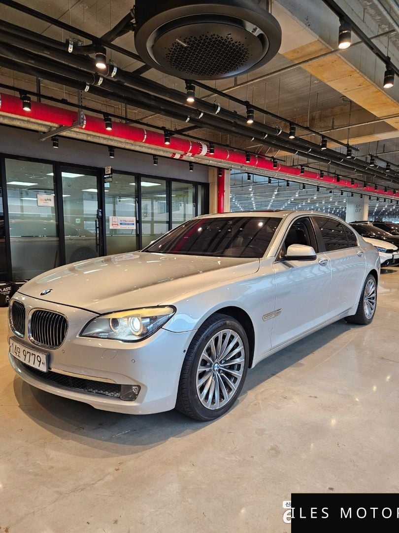 BMW 7 Series (F01) 2012 — миниатюра 2