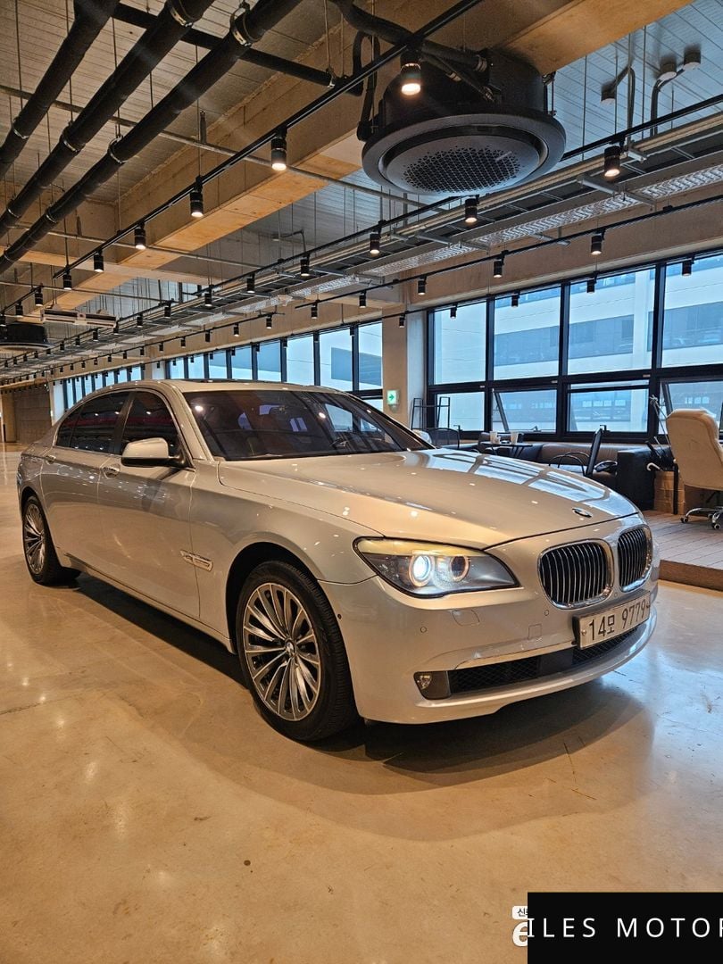 BMW 7 Series (F01) 2012 — миниатюра 3