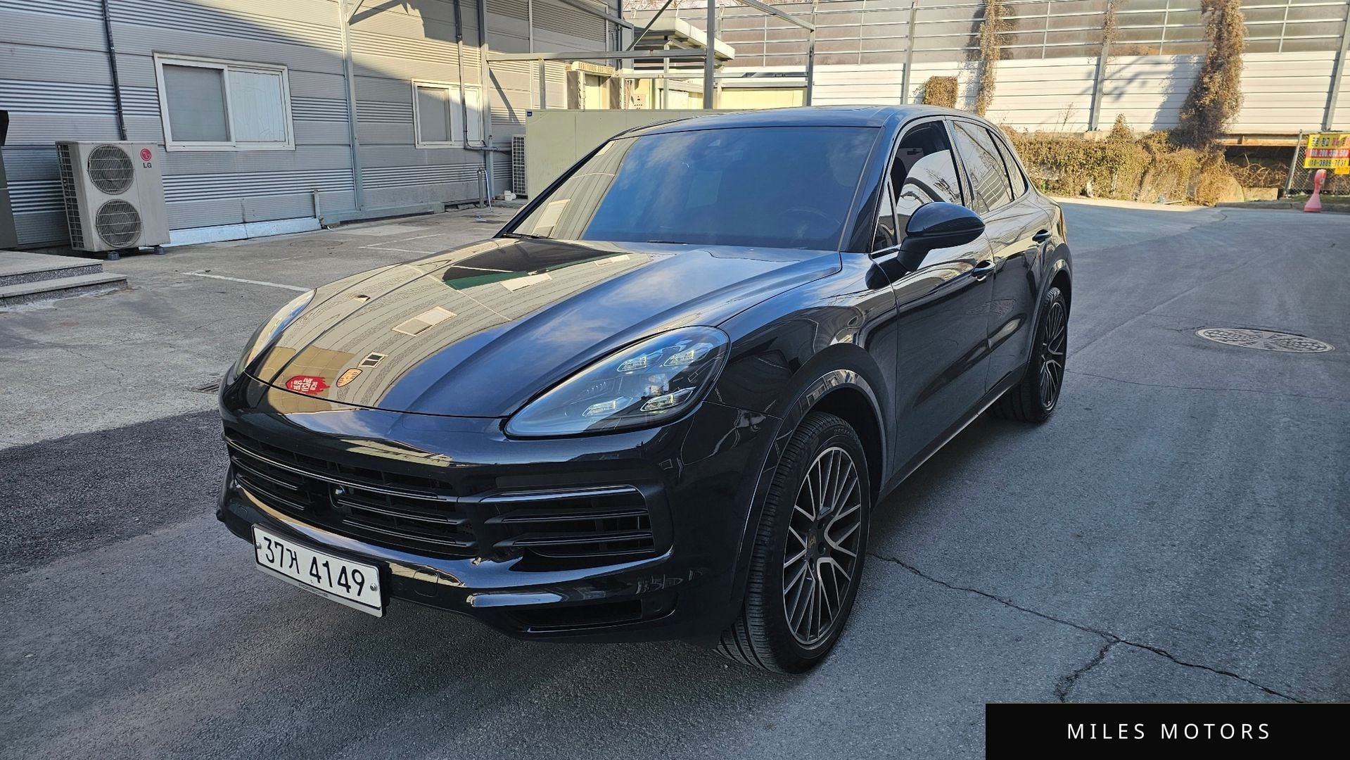 Porsche Cayenne 2019 — фото 1 из 12