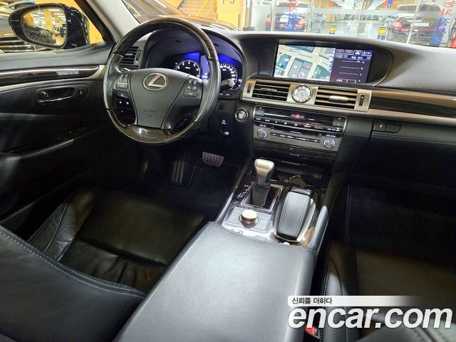Лексус LS460 2014 — миниатюра 18