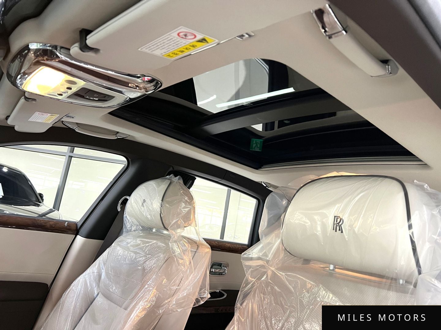 Rolls-Royce Ghost 2019 — миниатюра 7