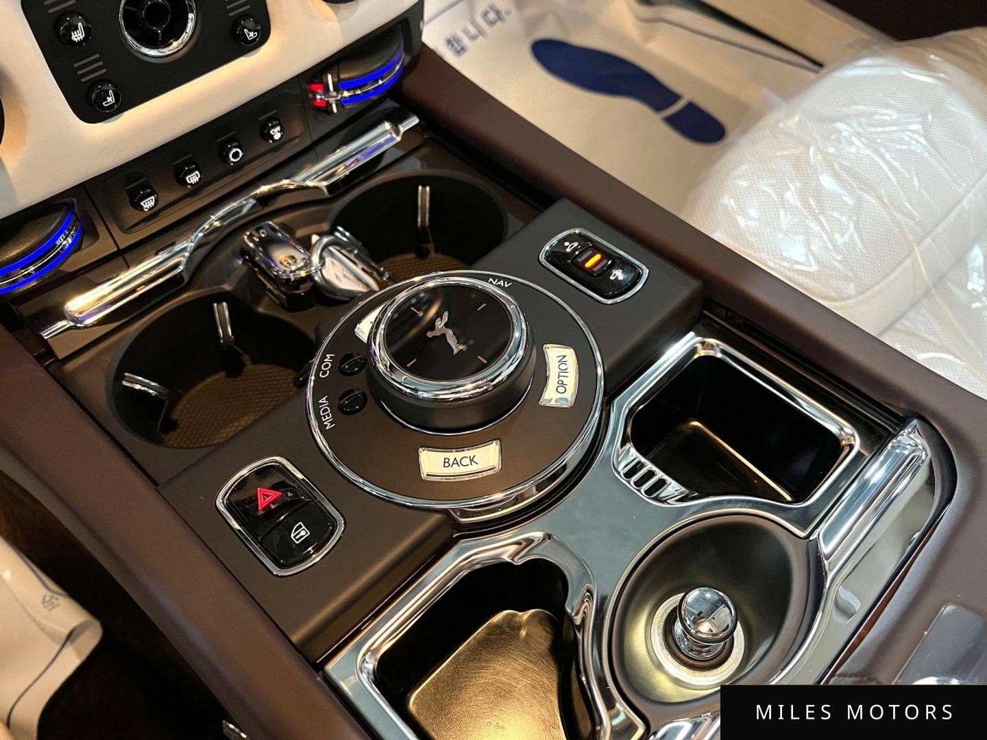 Rolls-Royce Ghost 2019 — миниатюра 12