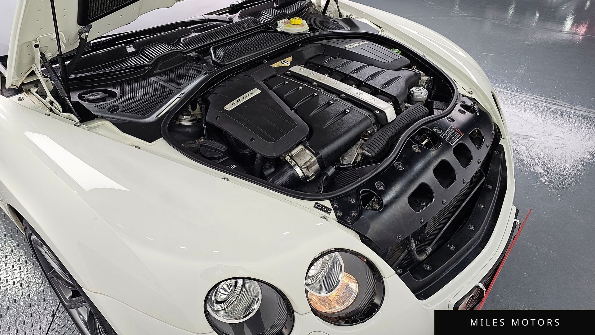 Bentley 컨티넨탈 GT 2010 — миниатюра 6