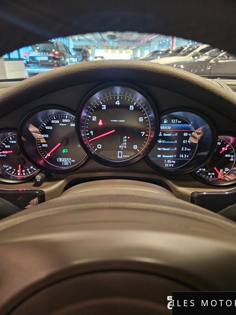 Porsche Panamera 2014 — миниатюра 10