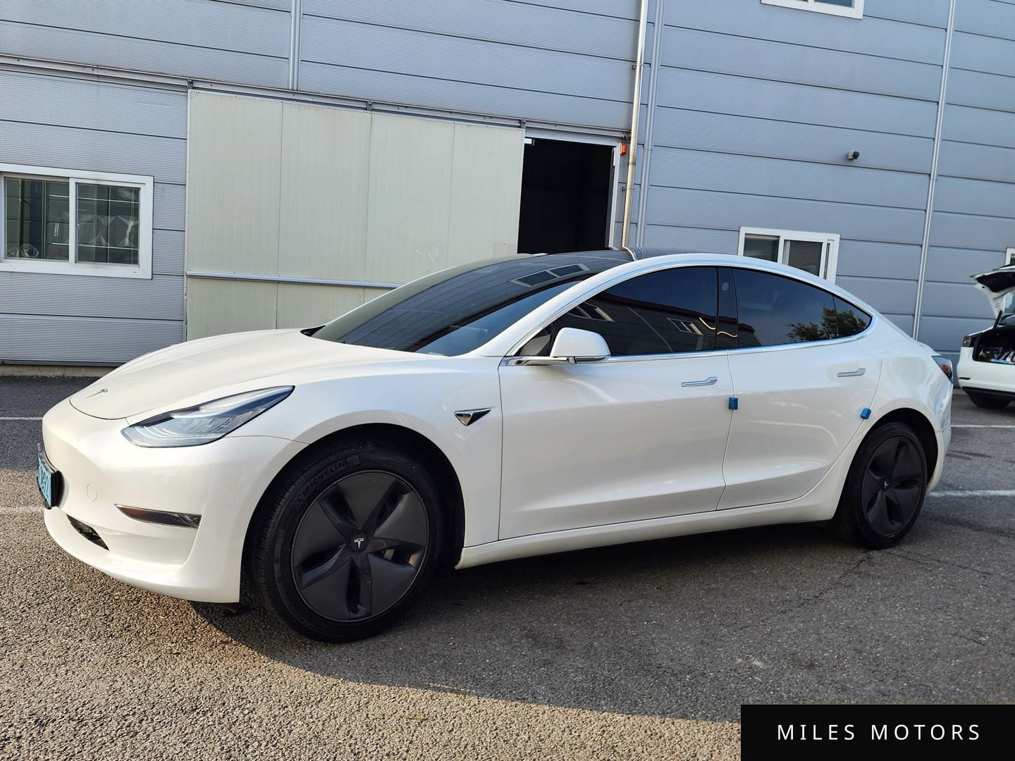 Tesla Model 3 2020 — миниатюра 11