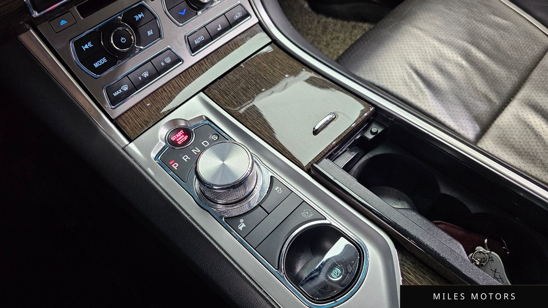 Jaguar New XF 2015 — миниатюра 9
