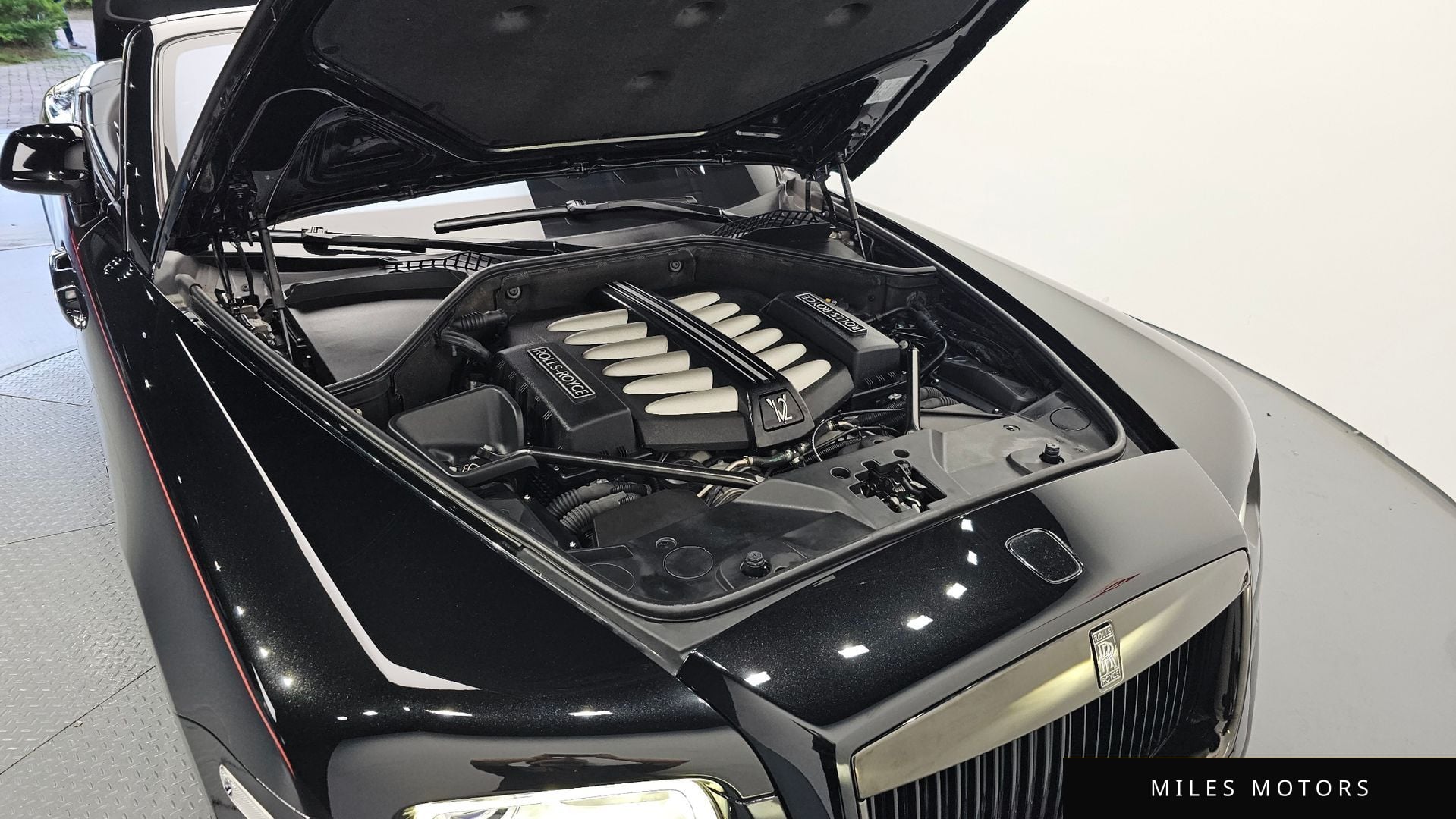 Rolls-Royce 던 2020 — миниатюра 6