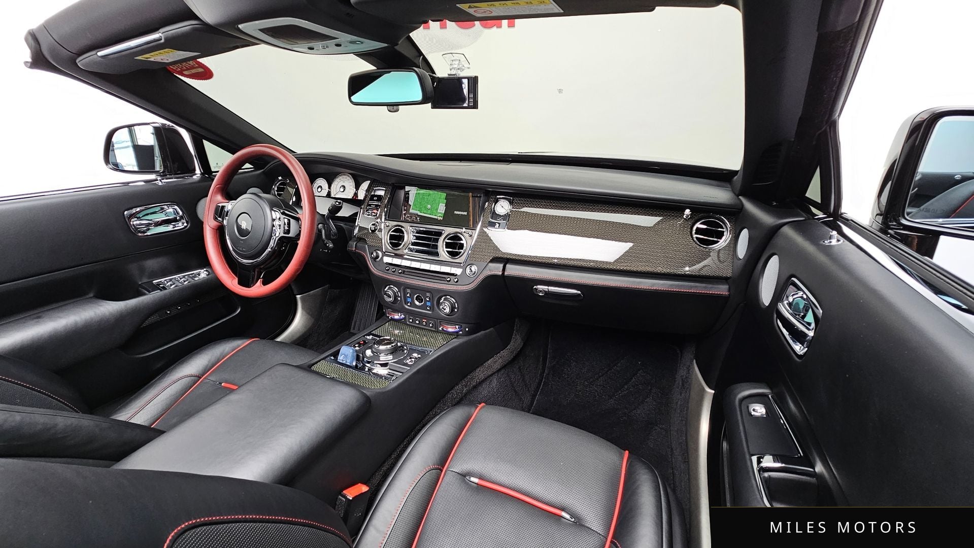 Rolls-Royce 던 2020 — миниатюра 7
