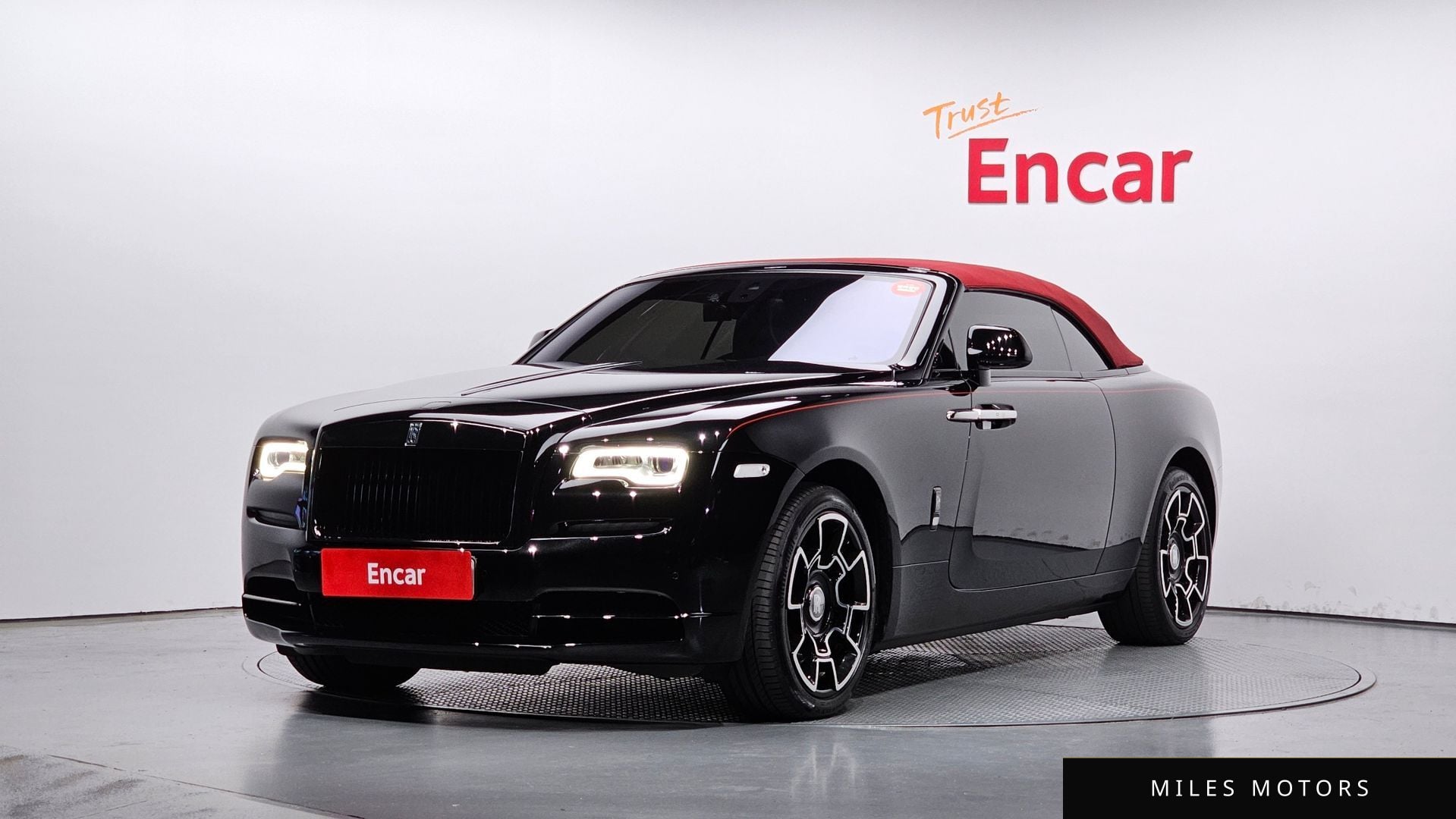 Rolls-Royce 던 2020 — миниатюра 19
