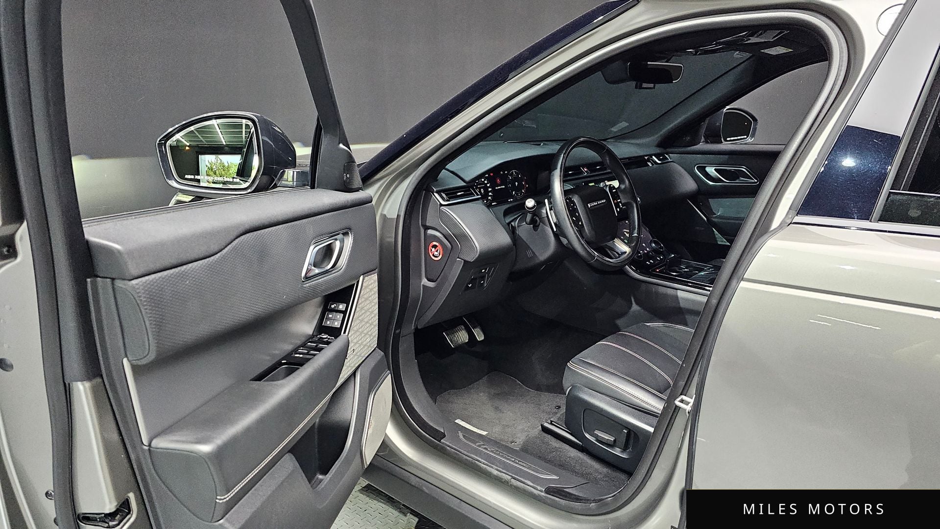 Land Rover Range Rover Velar 2018 — миниатюра 11