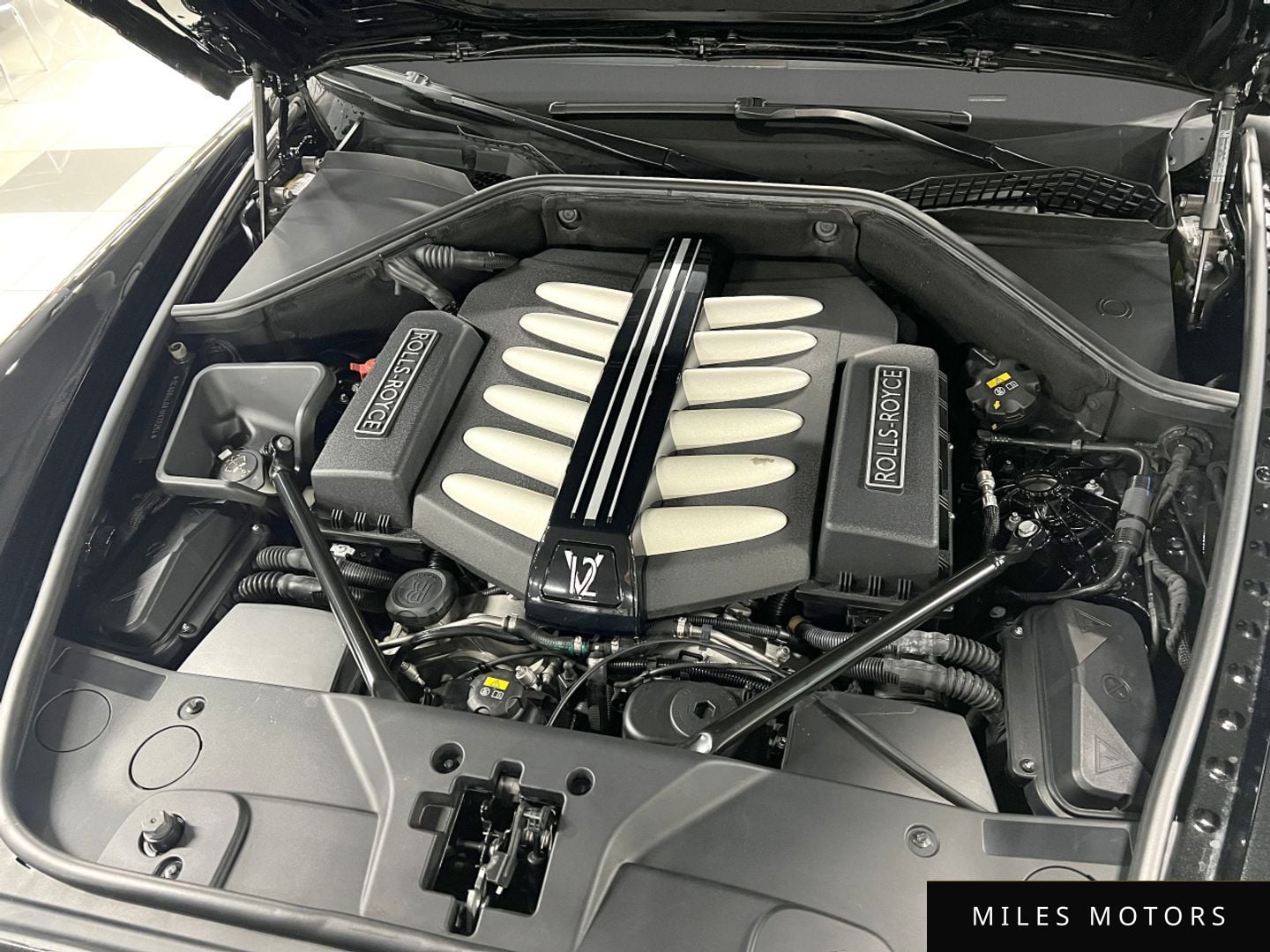 Rolls-Royce Ghost 2018 — миниатюра 6