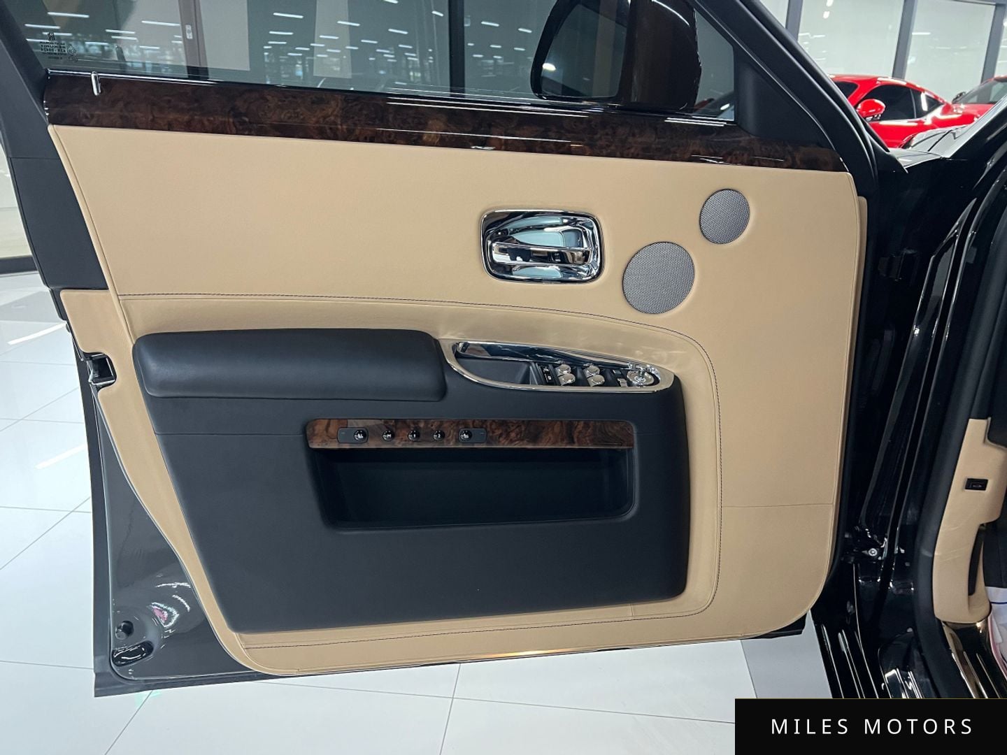 Rolls-Royce Ghost 2018 — миниатюра 8