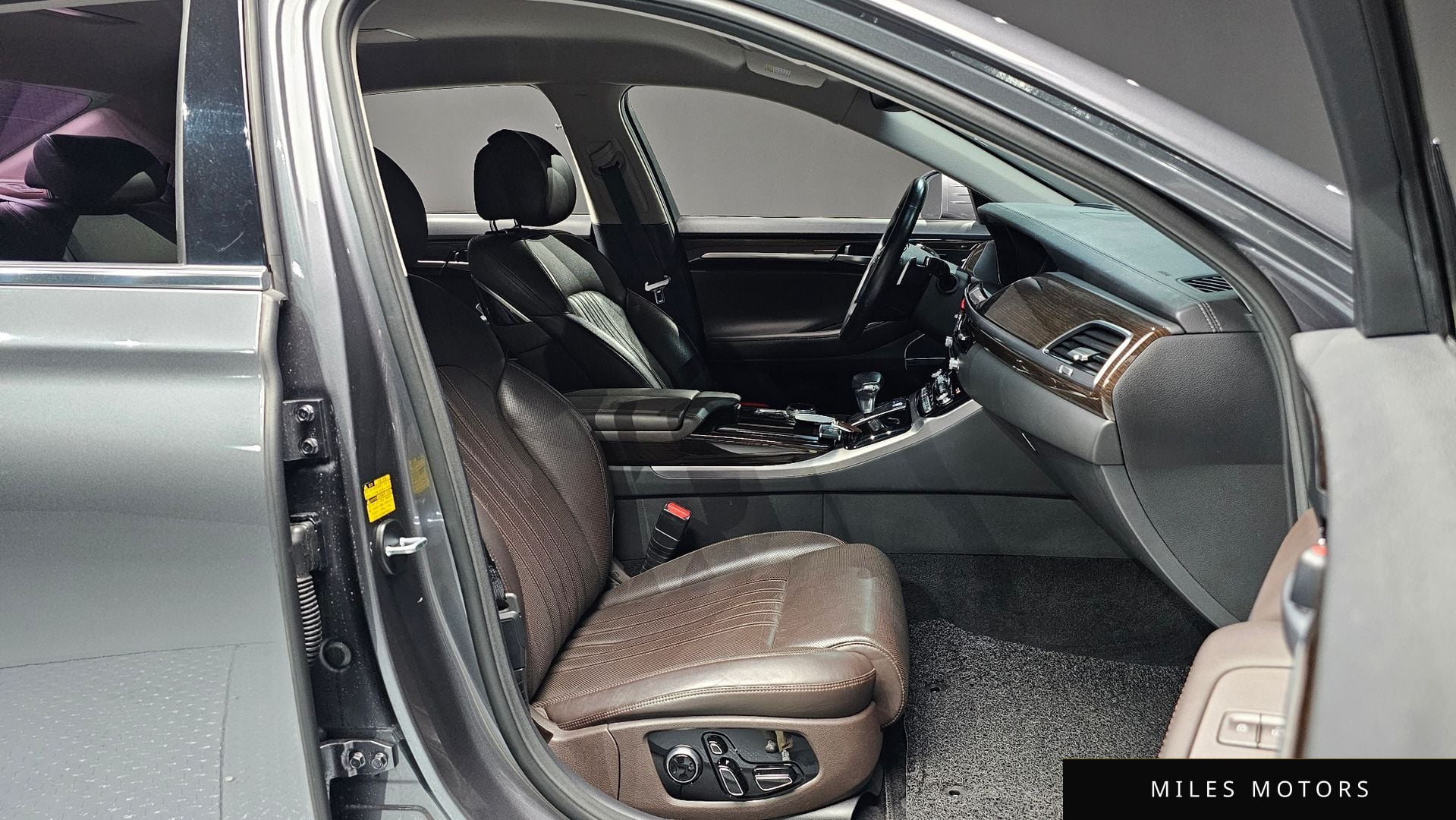 Genesis EQ900 2016 — миниатюра 10