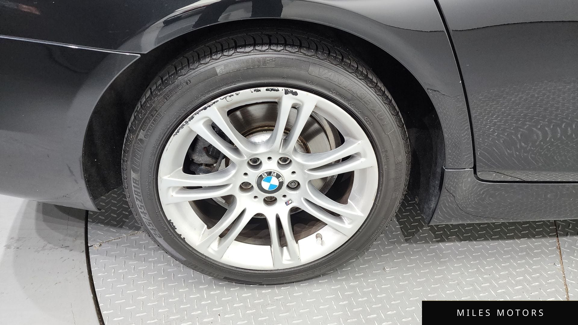 BMW 5 Series (F10) 2015 — миниатюра 5
