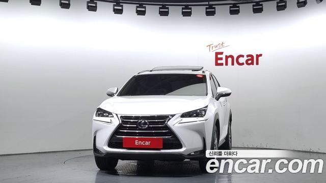 Лексус NX300h 2017 — миниатюра 3