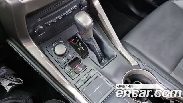 Лексус NX300h 2017 — миниатюра 9