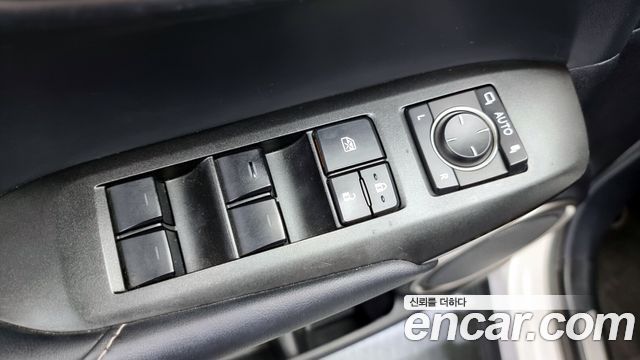 Лексус NX300h 2017 — миниатюра 14