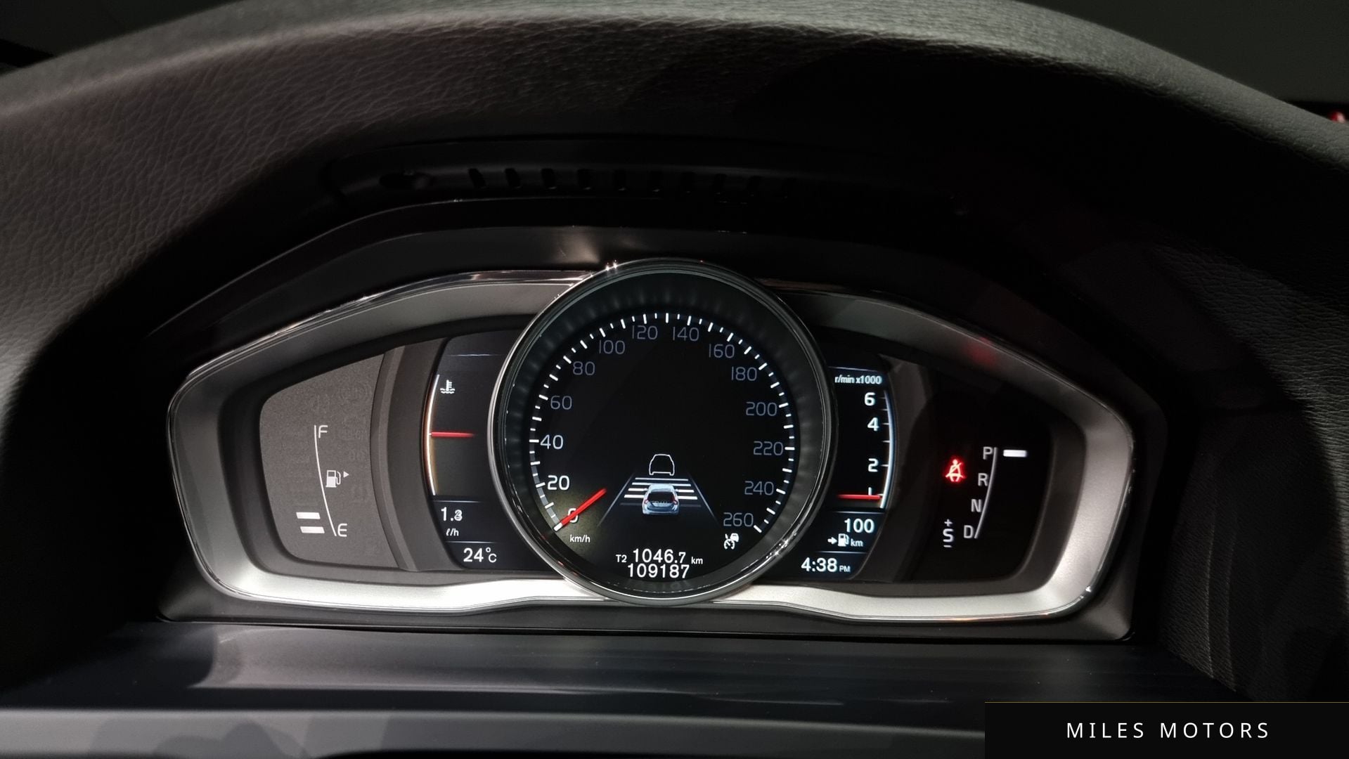 Volvo V60 크로스컨트리 2016 — миниатюра 8