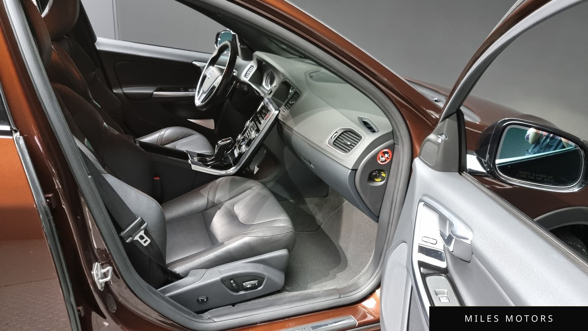 Volvo V60 크로스컨트리 2016 — миниатюра 10