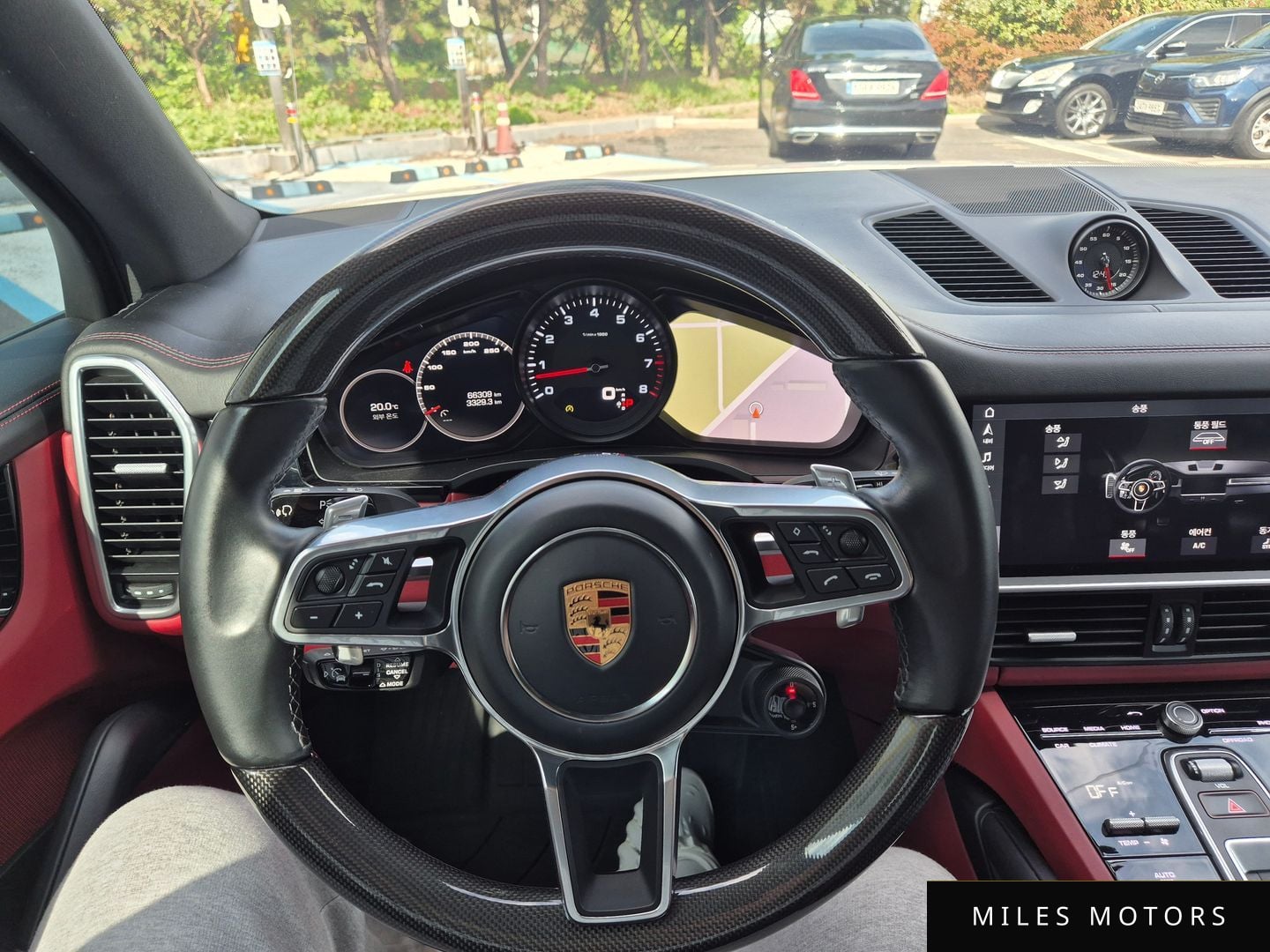 Porsche Cayenne 2019 — миниатюра 10