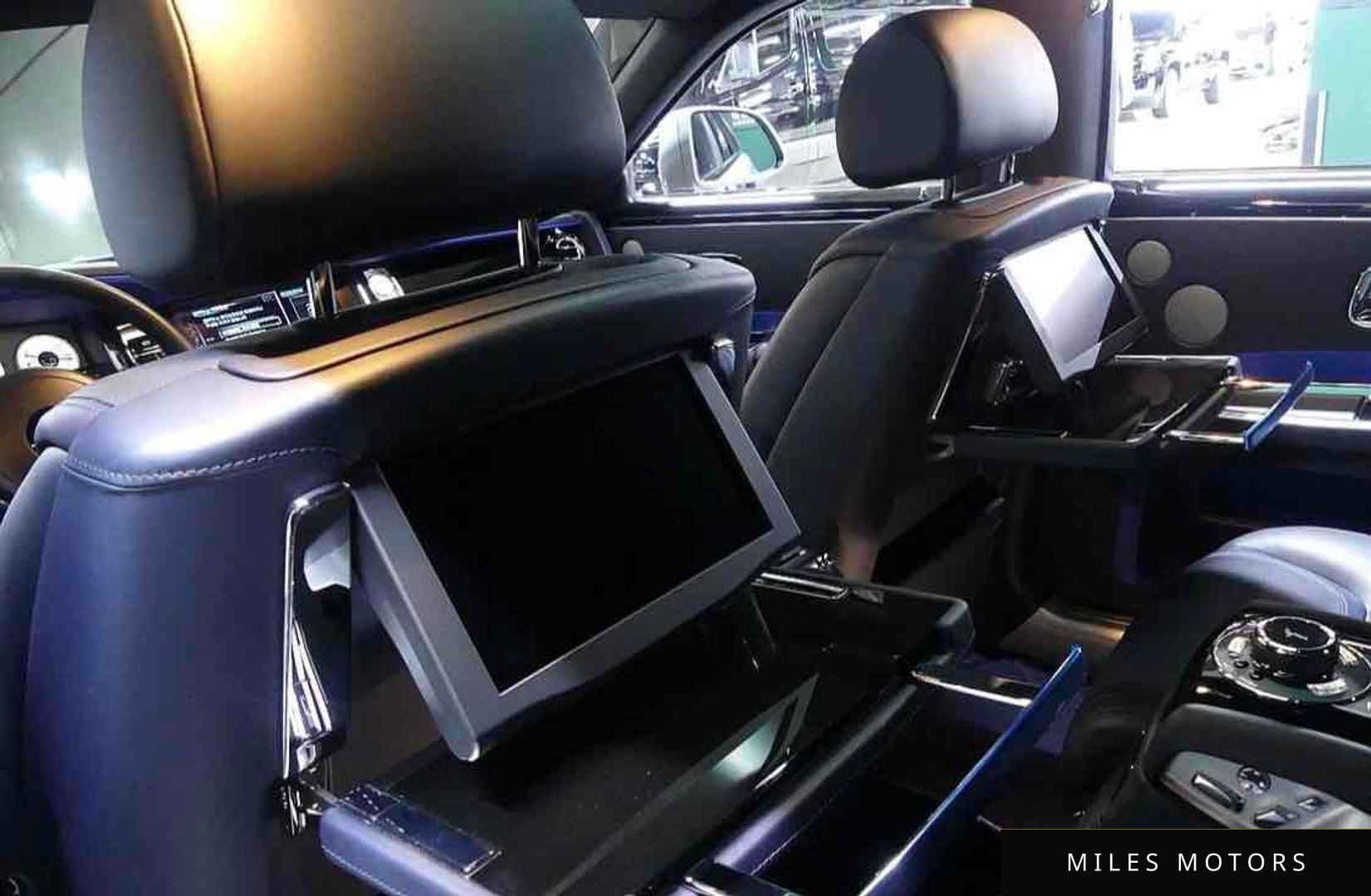 Rolls-Royce 고스트 2019 — миниатюра 9