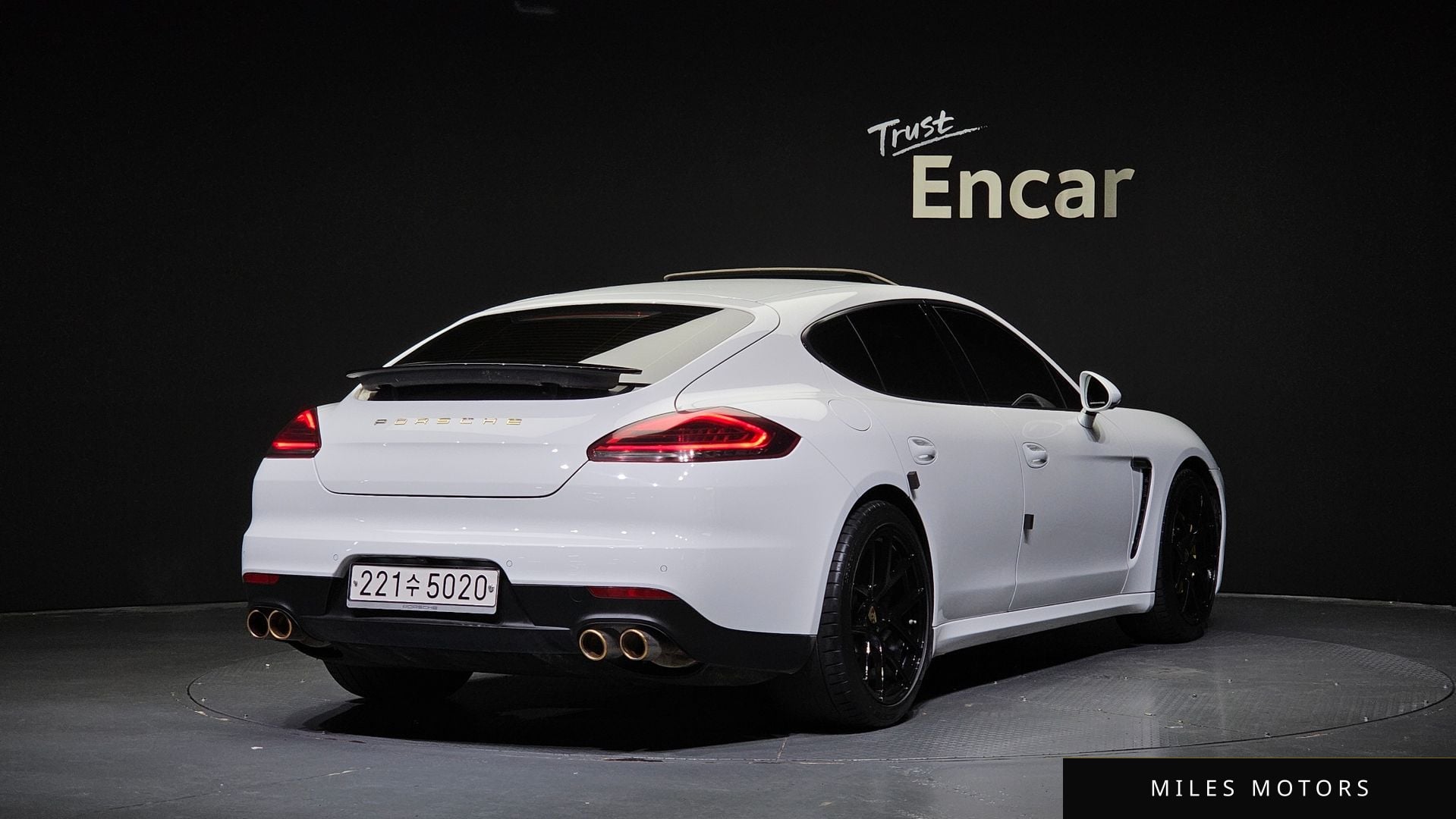 Porsche Panamera 2015 — миниатюра 2