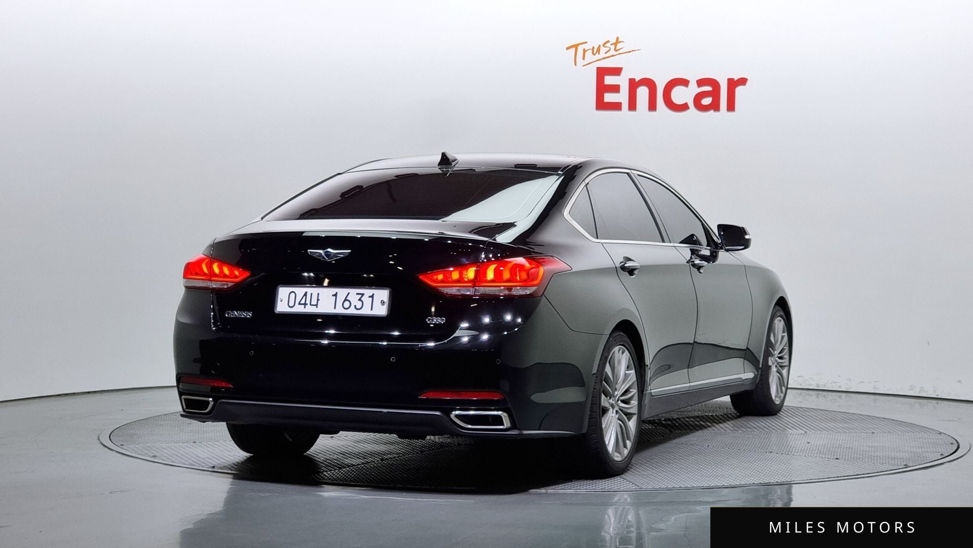 Hyundai Genesis 2016 — миниатюра 2