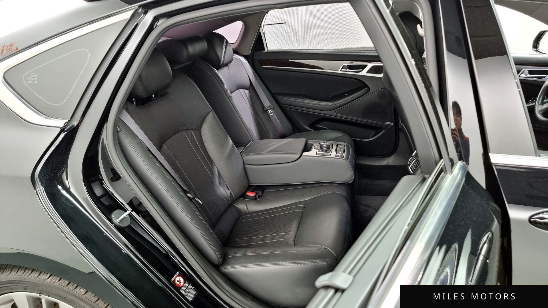 Hyundai Genesis 2016 — миниатюра 12