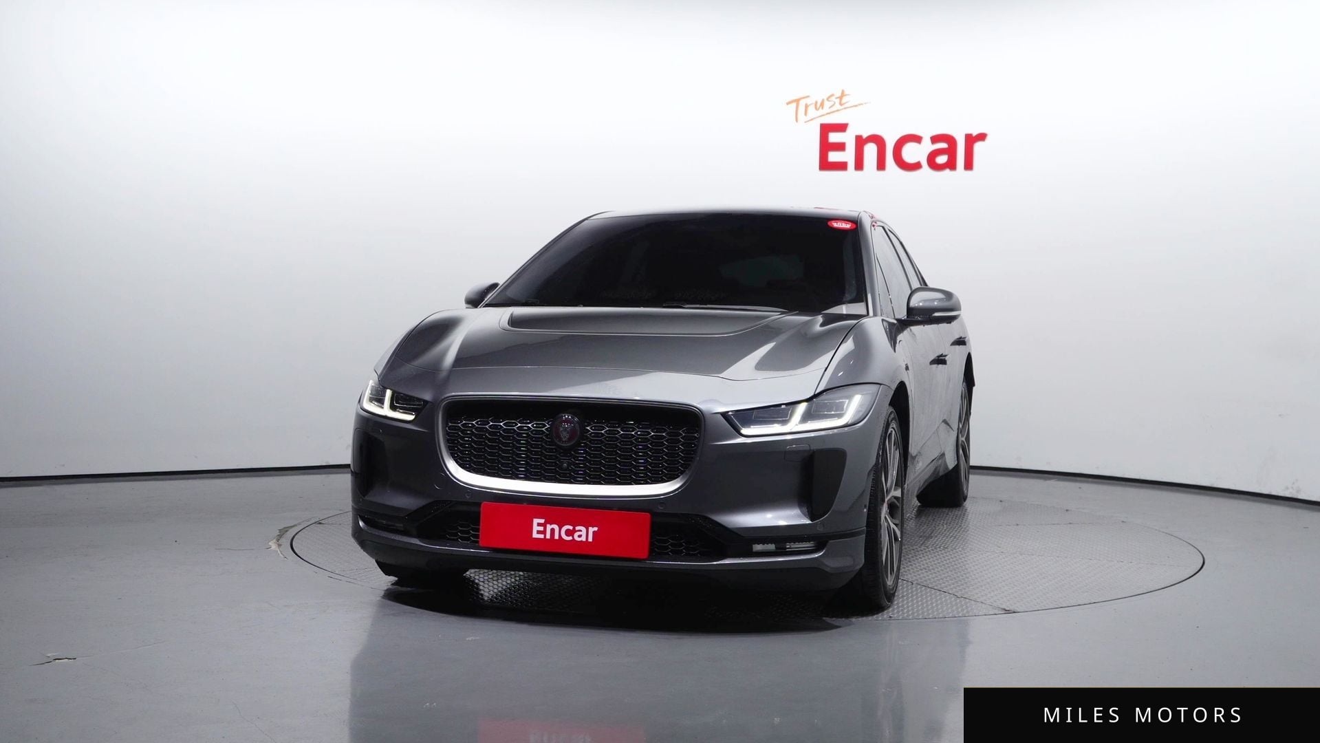 Jaguar I-PACE 2019 — миниатюра 3