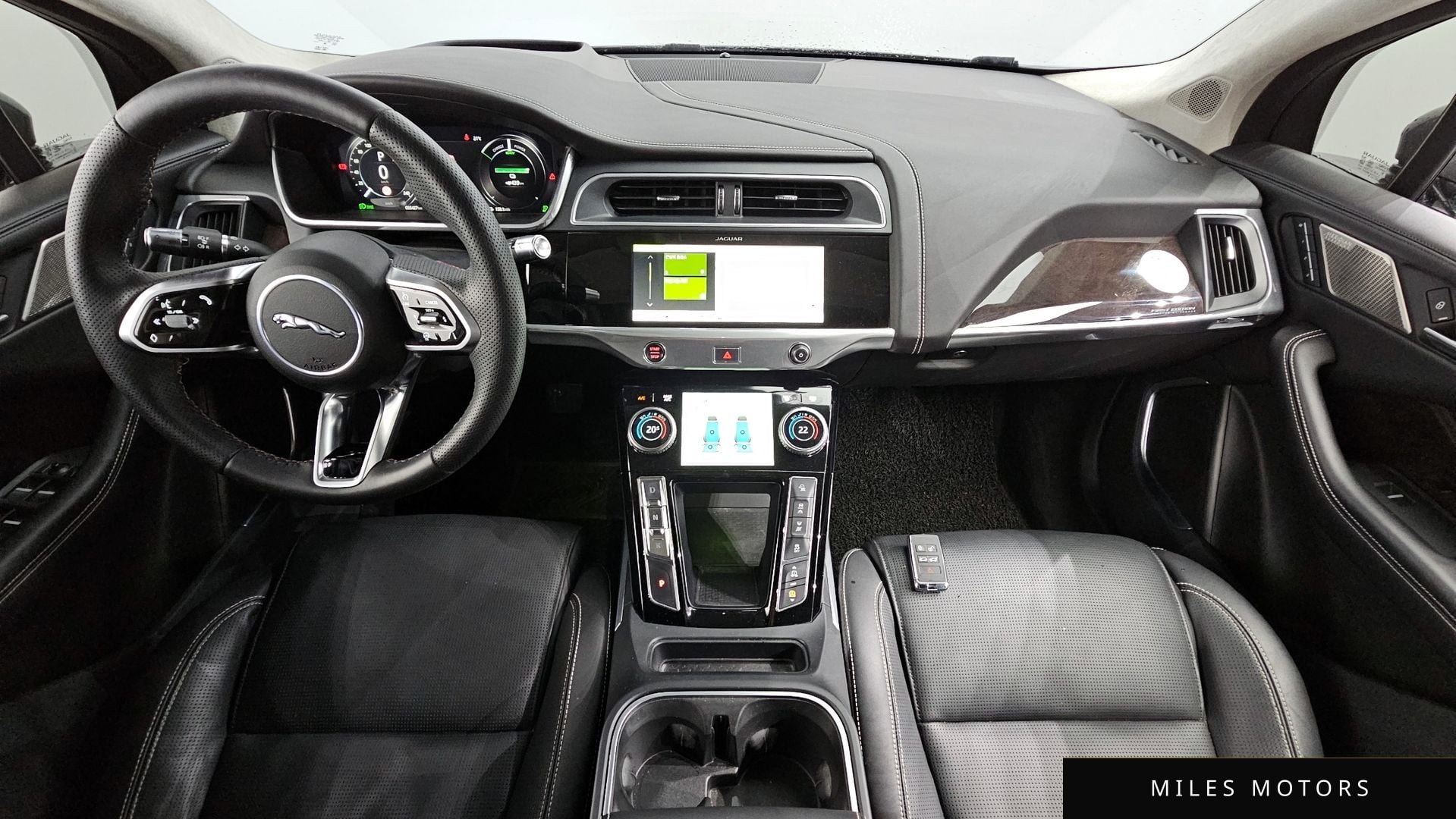 Jaguar I-PACE 2019 — миниатюра 7