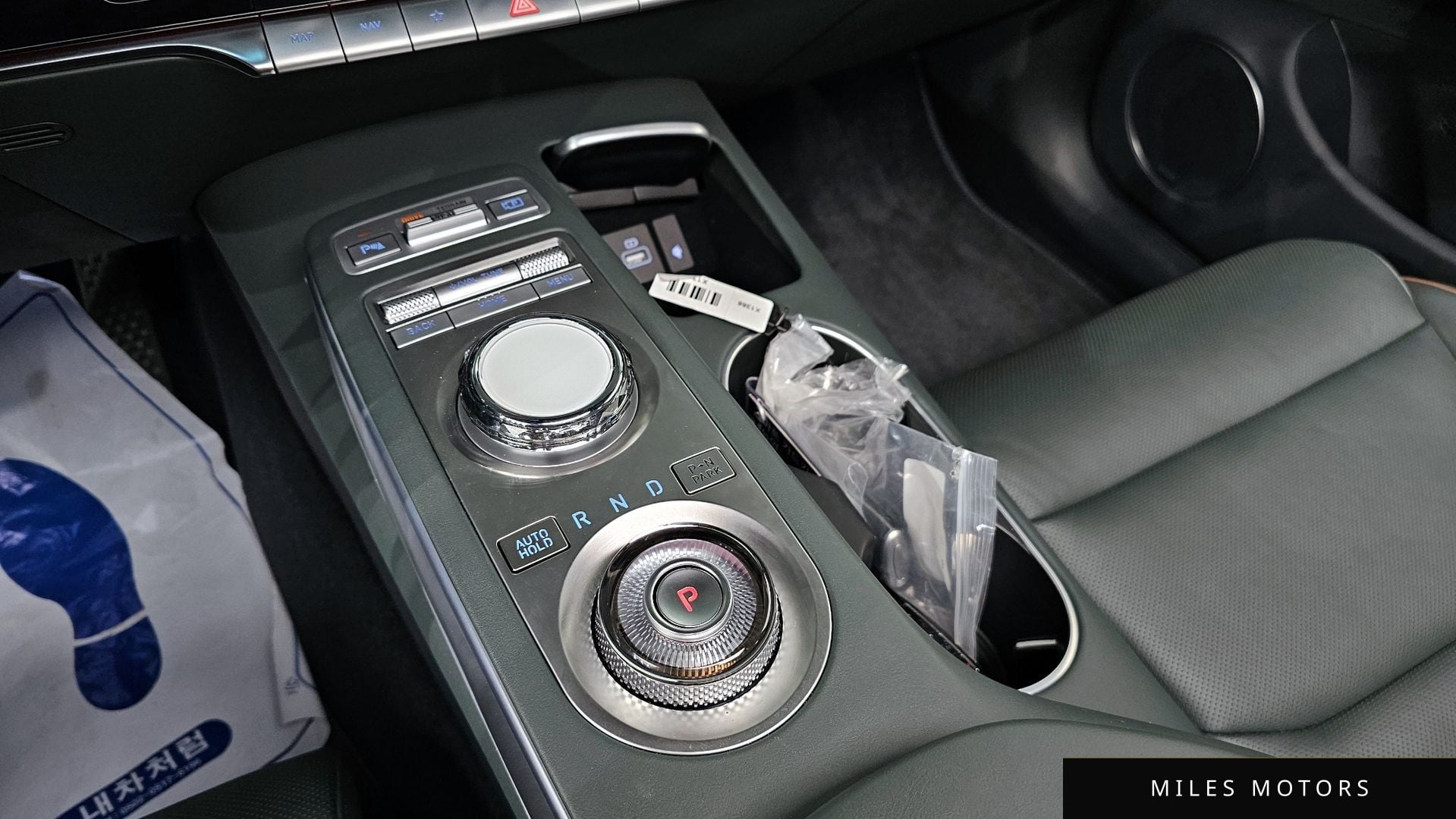 Genesis GV70 2023 — миниатюра 9