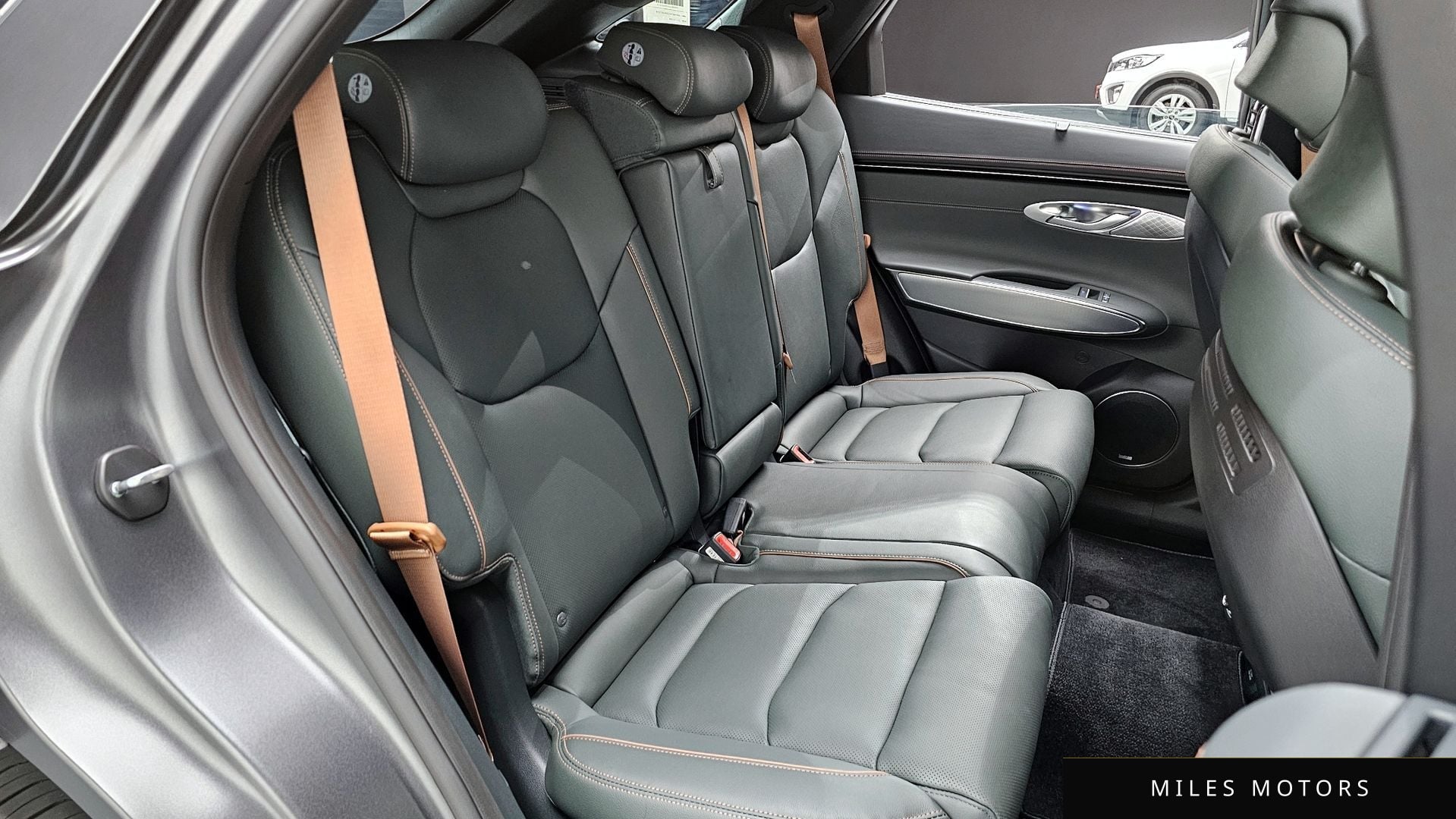 Genesis GV70 2023 — миниатюра 12